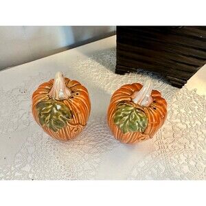 Pumpkin Salt & Pepper Shaker Set Holiday Fall Thanksgiving Decor